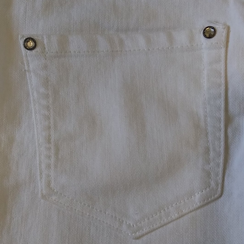 Capris - Picture 5 of 6
